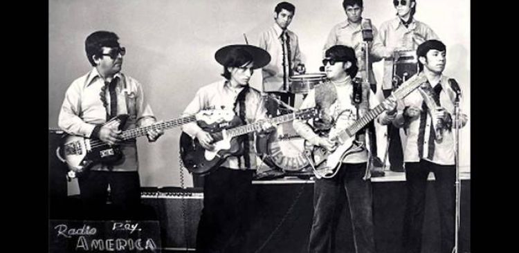 Los Destellos , primer banda de cumbia Peruana